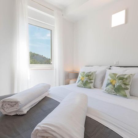 Apartments Moon Драмал Екстериор снимка