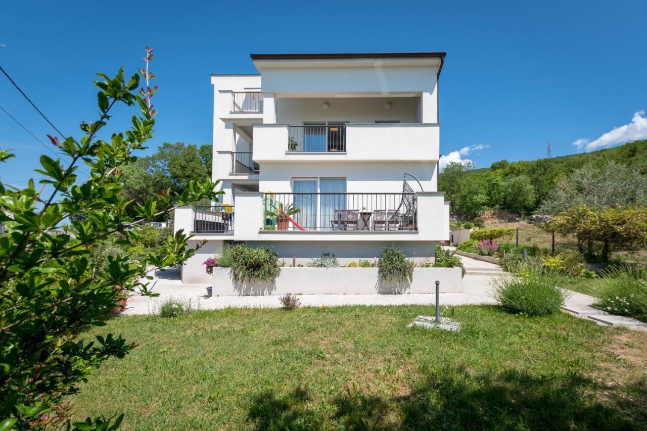 Apartments Moon Драмал Екстериор снимка