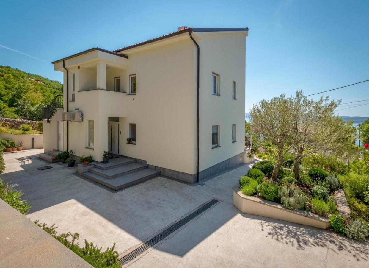 Apartments Moon Драмал Екстериор снимка