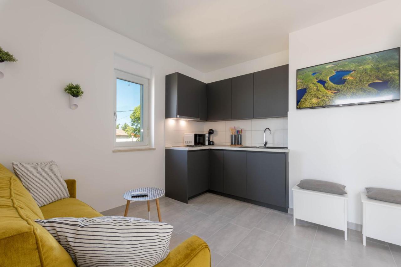 Apartments Moon Драмал Екстериор снимка