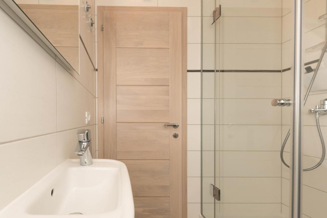 Apartments Moon Драмал Екстериор снимка