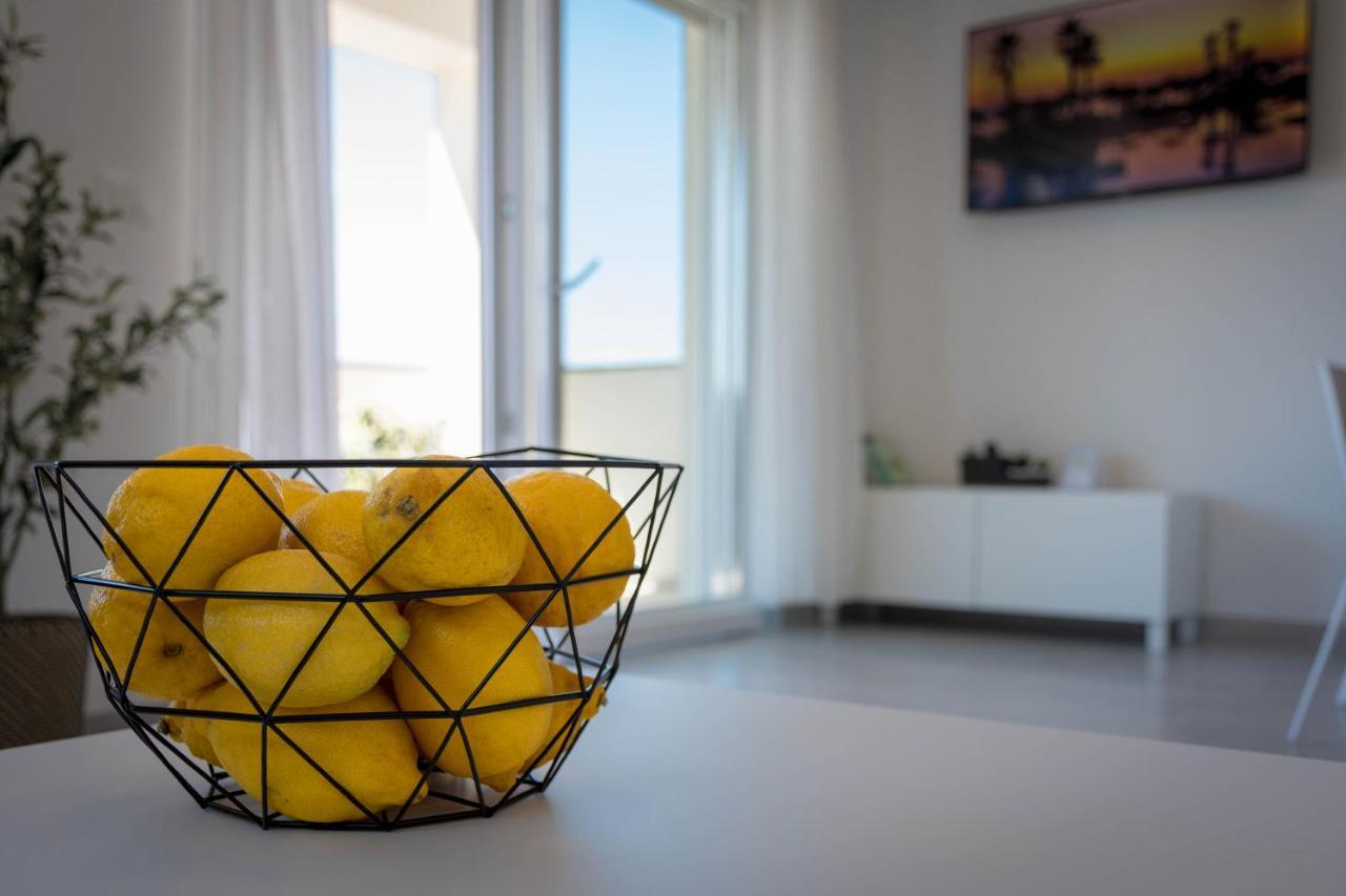 Apartments Moon Драмал Екстериор снимка