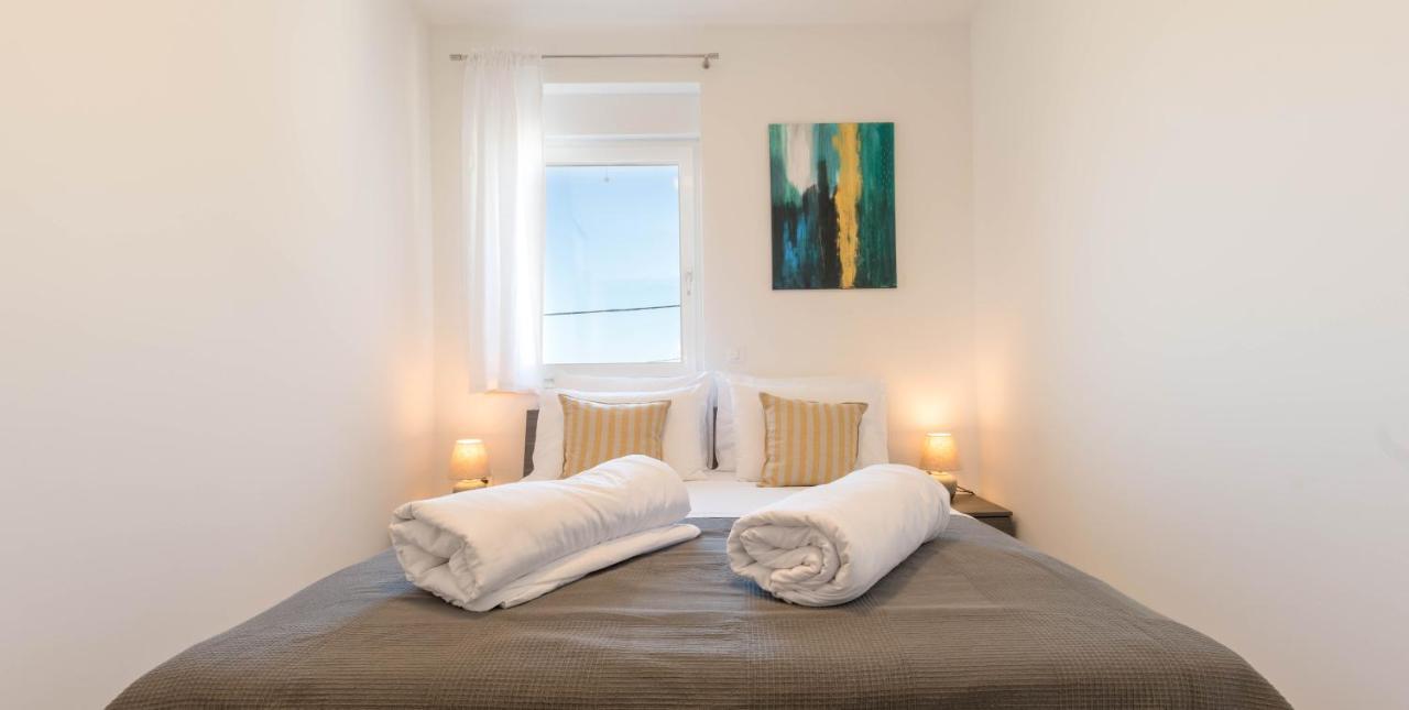 Apartments Moon Драмал Екстериор снимка