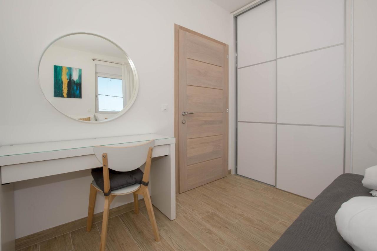 Apartments Moon Драмал Екстериор снимка